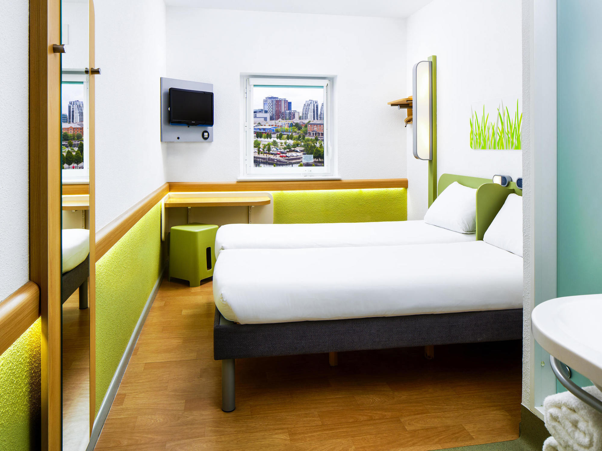 Ibis Budget Manchester Salford Quays Room photo